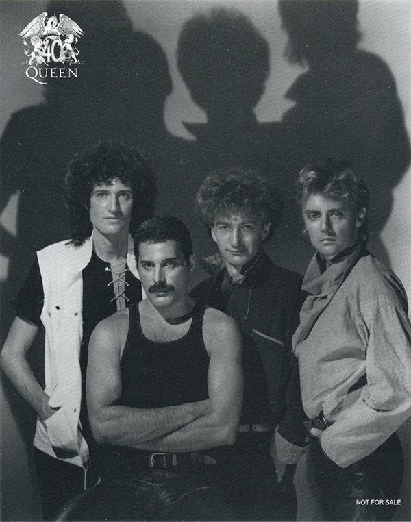Queen  Deep Cuts : Booklet11